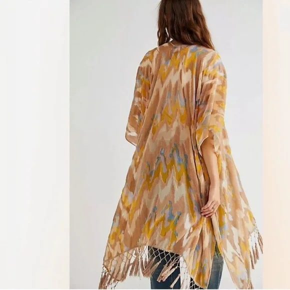 NWOT Free People Dripping Velvet Burnout Kimono OS - Picture 2 of 3